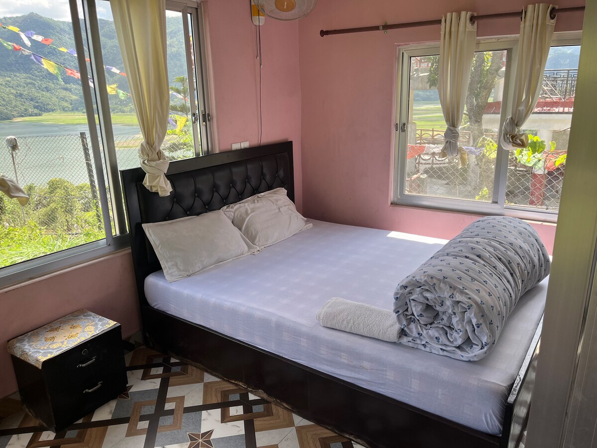 Lake view in nature 
Have to walk 5 min — photo