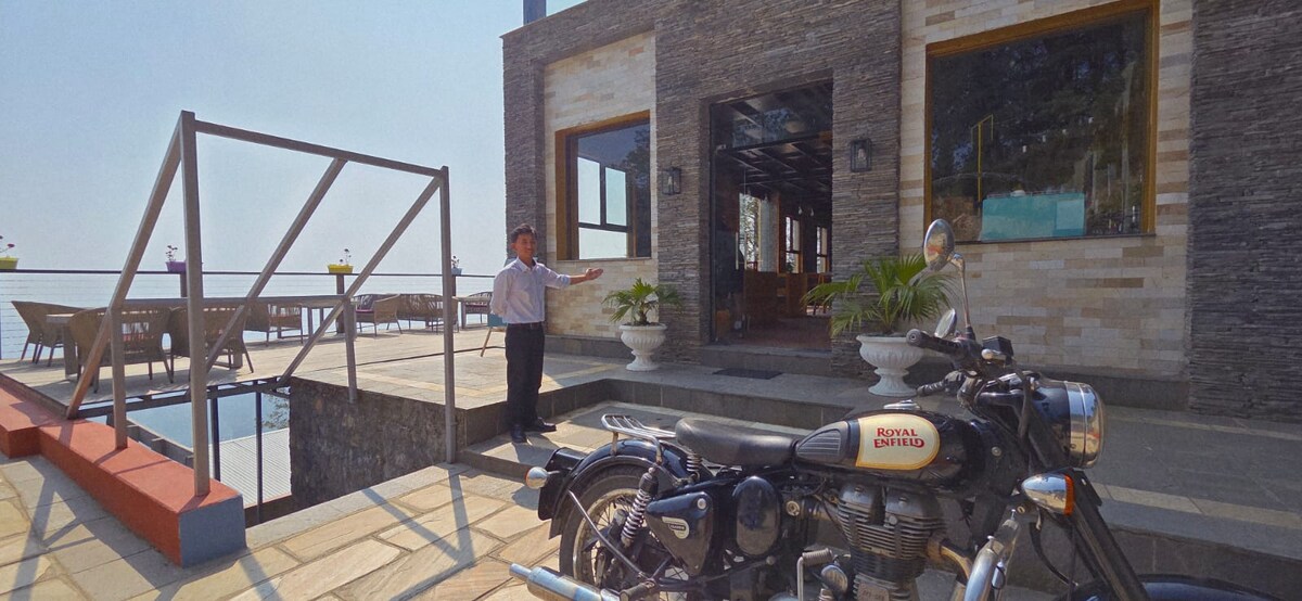 Himalaya Sunrise Views | Cosy Resort Retreat — photo