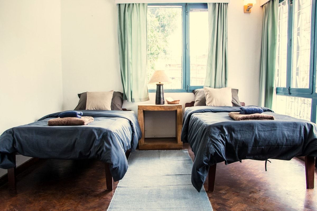 Salon de Kathmandu B&B - Room 2 (with breakfast)