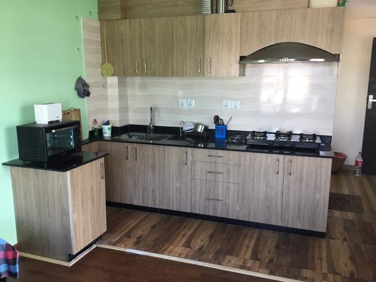 Lake retreat along with mountain