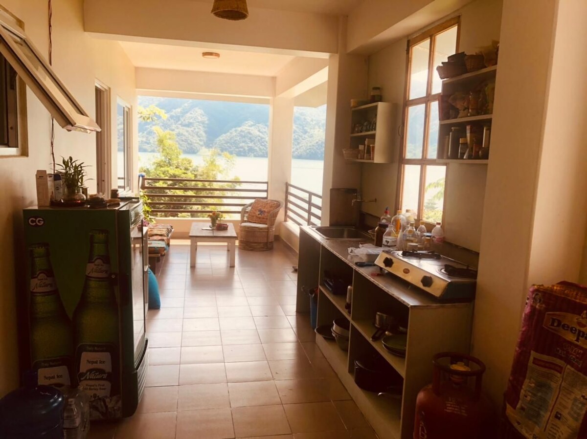 2-bedroom with amazing views over the lake A — photo