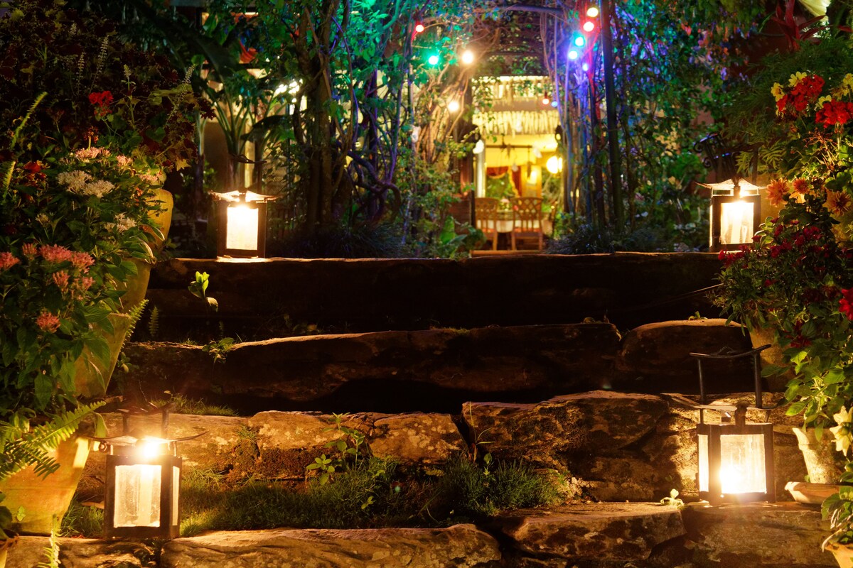 Room with Private Garden Surrounded by Nature — photo