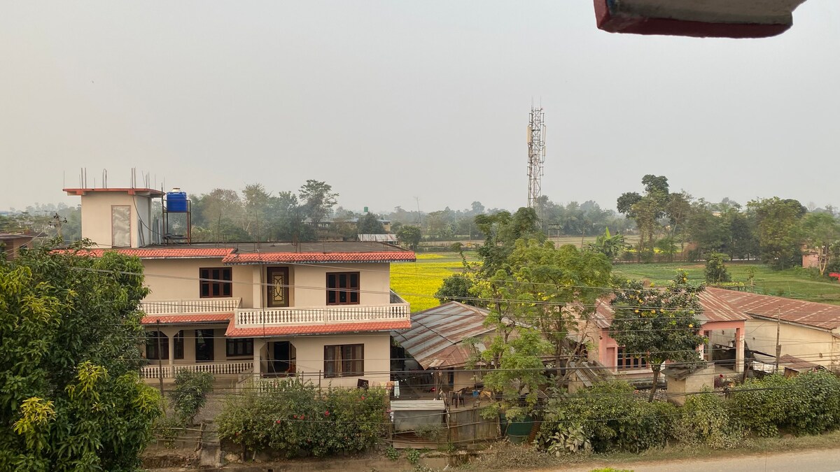 Spacious Open-Space B&B in Sauraha -Sleeps Up to 6 — photo