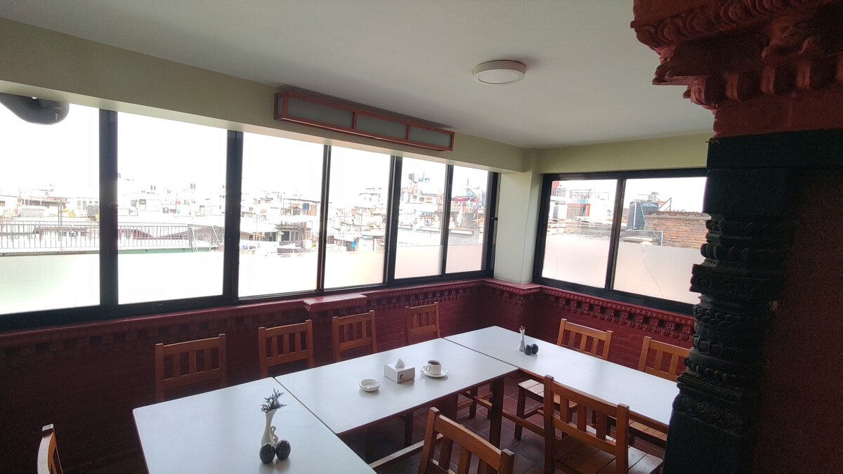 Vintage Legacy Chamber with shared kitchen — photo