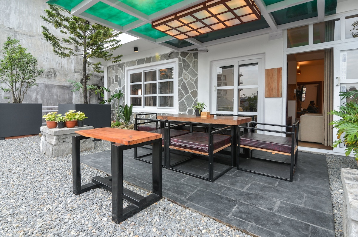 Service Apartment (with fully equipped kitchen.)