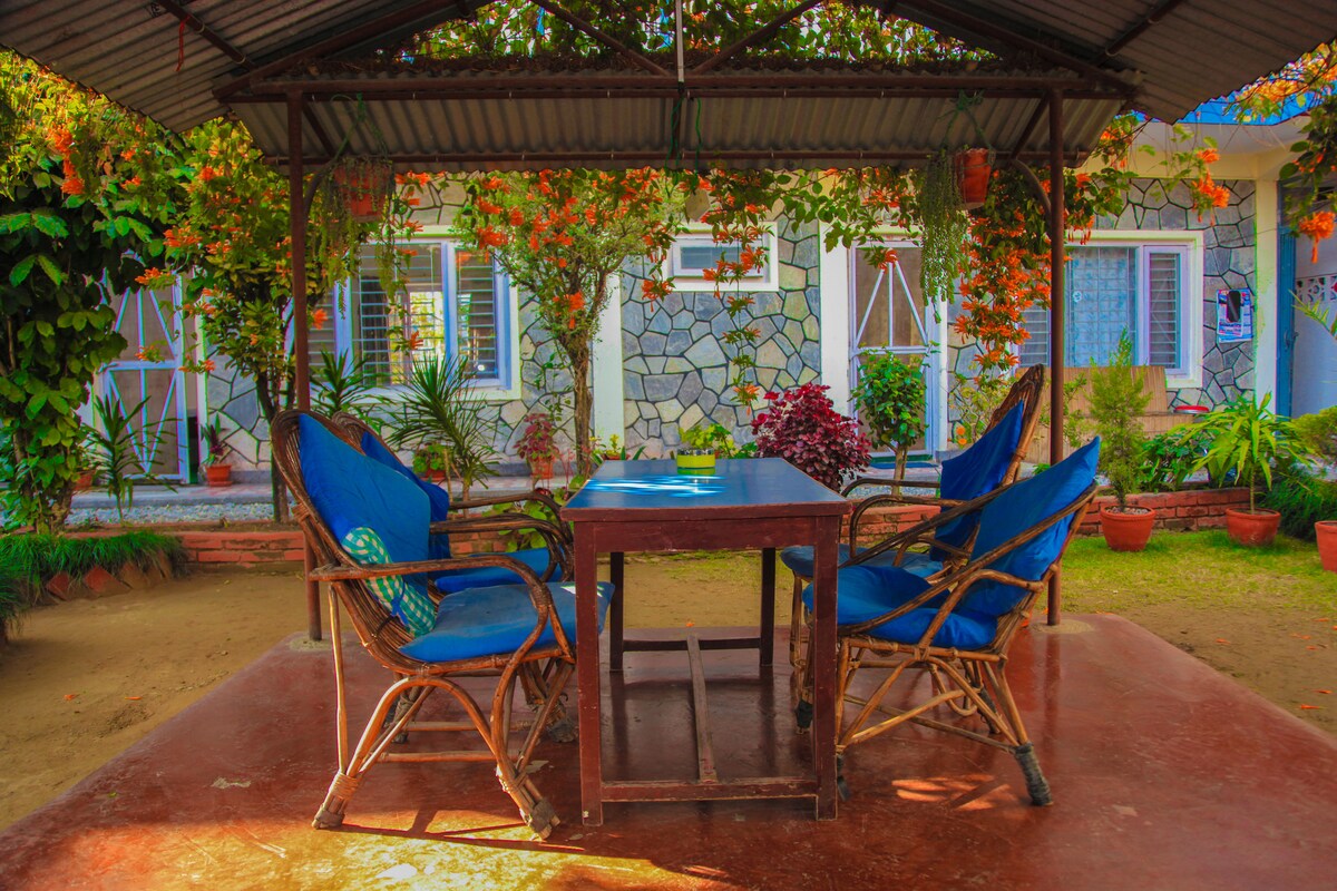 Giri Guest House — photo