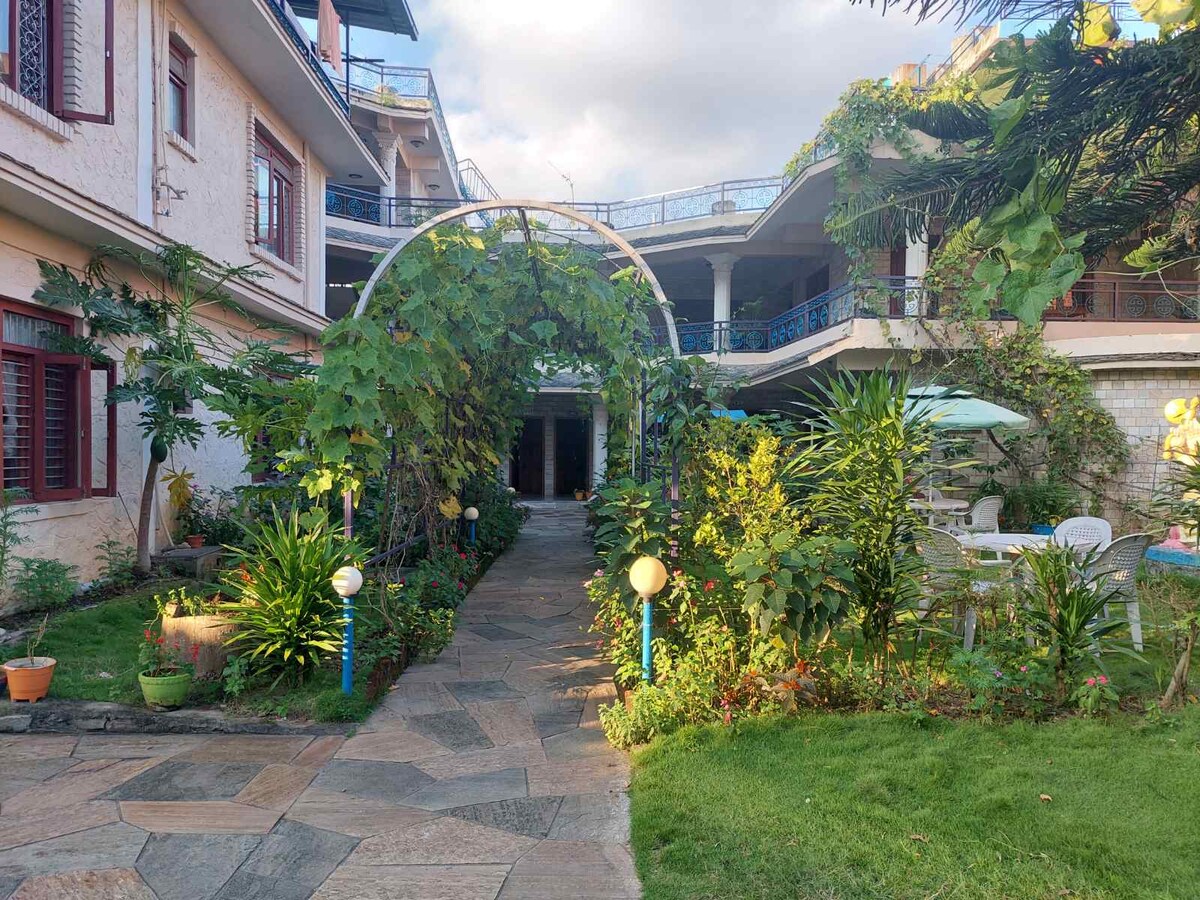 Evokes a sense of comfort and reflects its unique. — photo