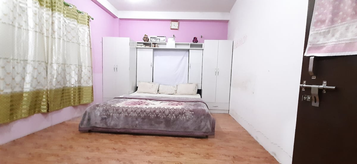 Muslim house in West Chitwan — photo