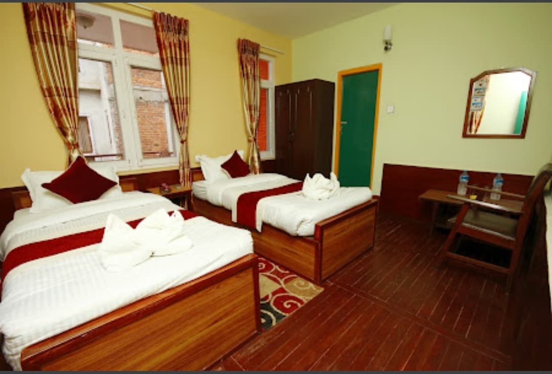 [One Deluxe Bed] Free WiFi24 hour hot water — photo