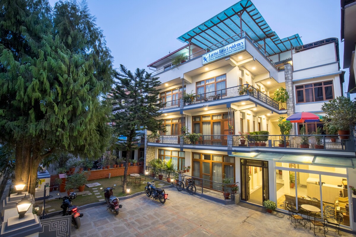 Karma Tara Residency - Dhaulagiri Suite