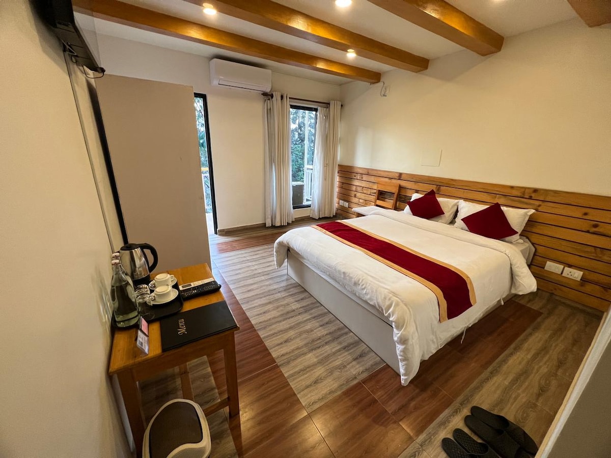 The Lapsi Tree Deluxe Room