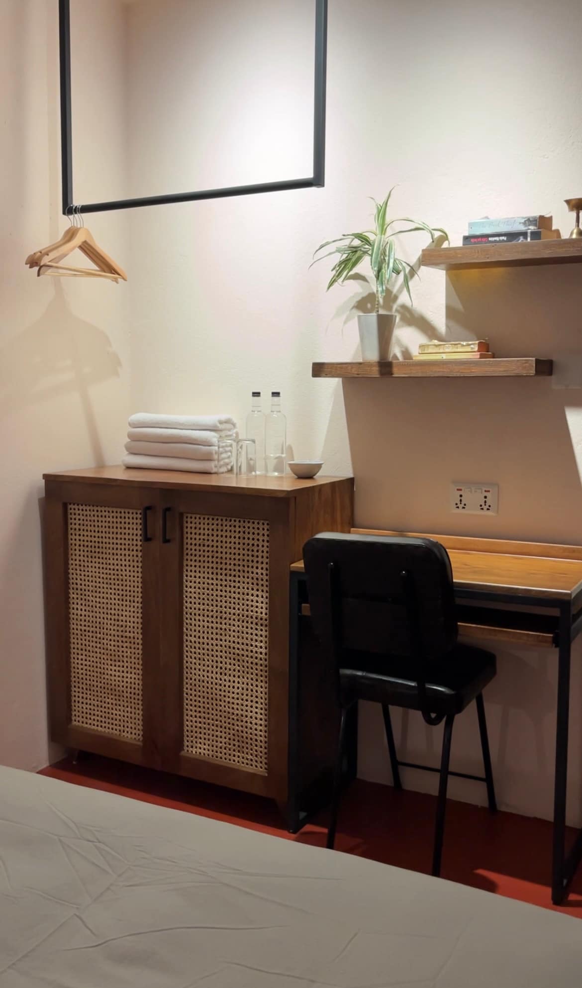 Jardin Homes – The Nook | Lake Views & Garden — photo