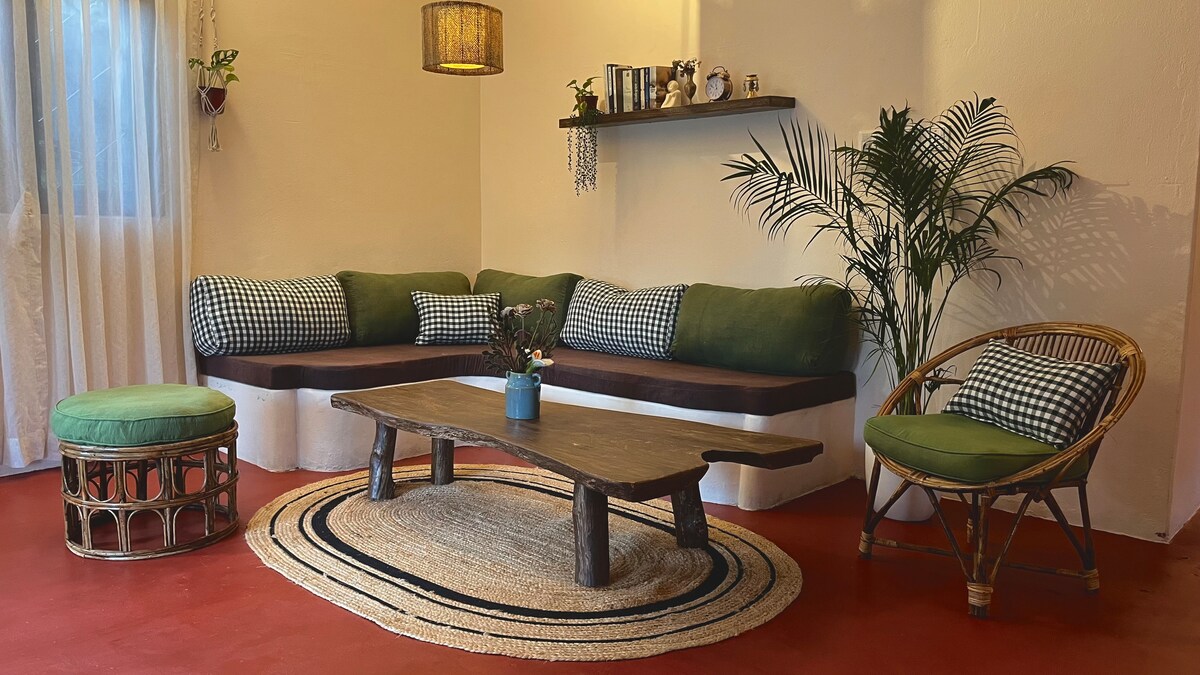 Jardin Homes – The Nook | Lake Views & Garden — photo