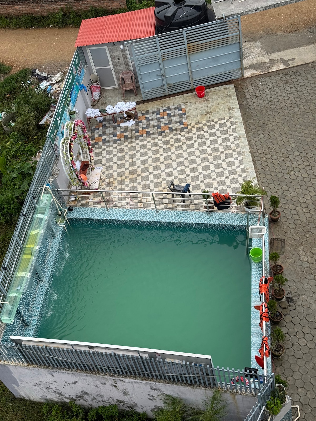 best place for peace and near airport and city — photo