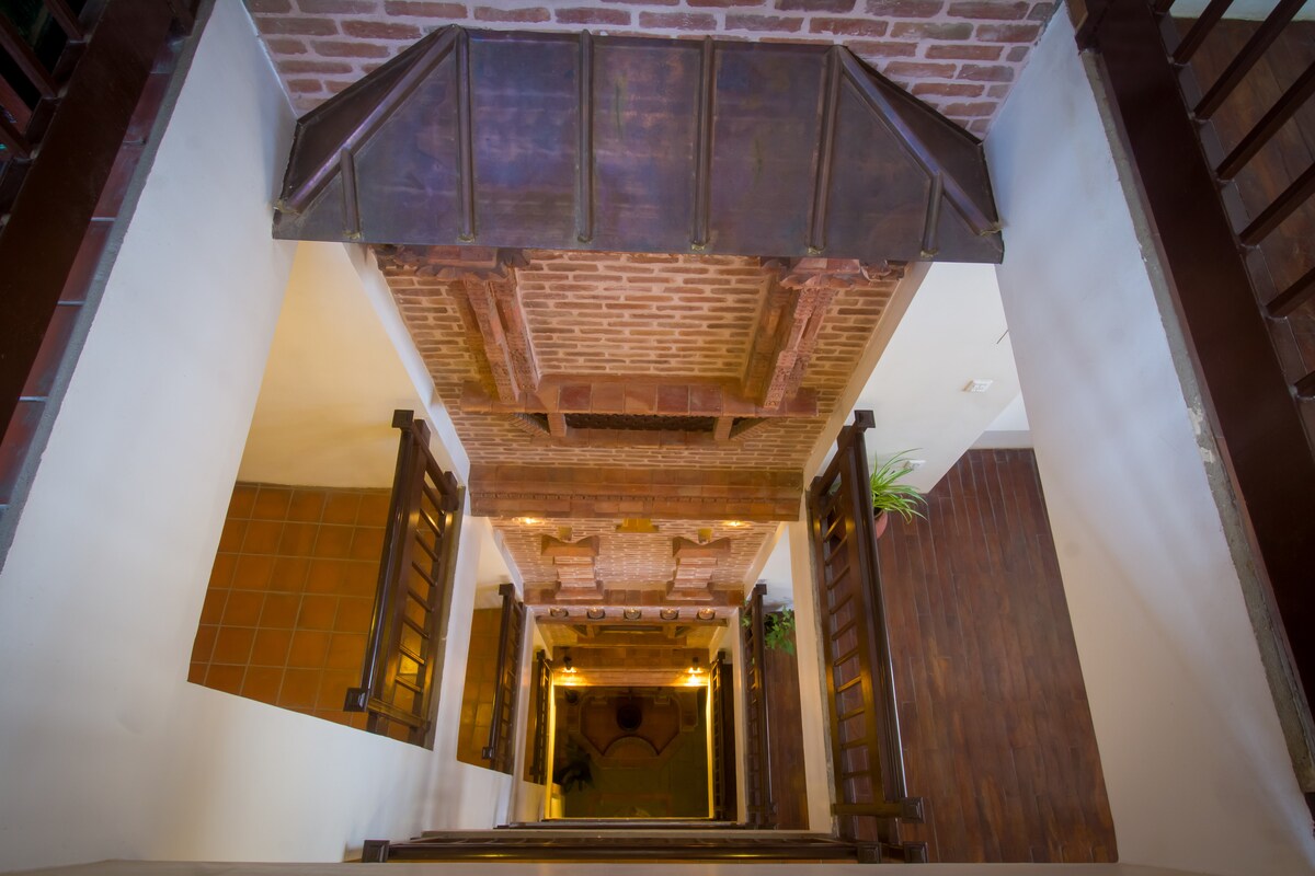 Yalamul Garden @ Patan Durbar Square Room 303 — photo