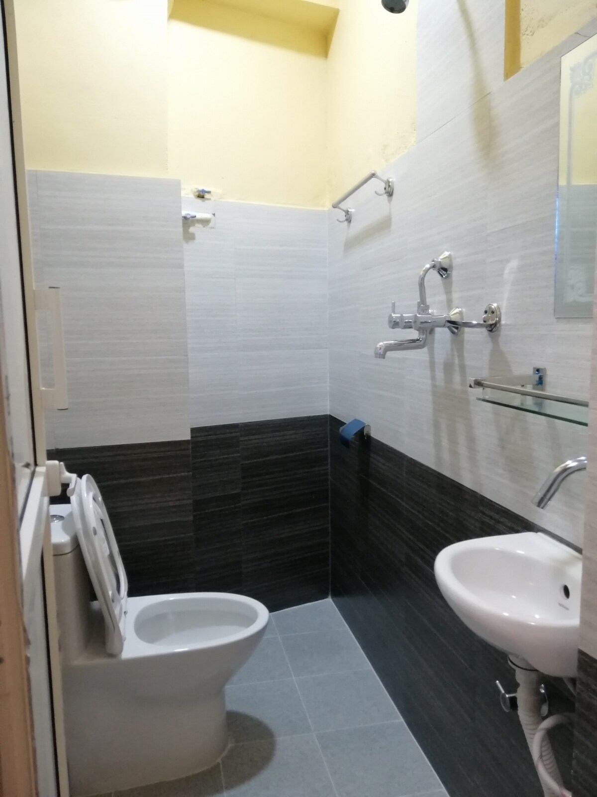 Mountain View Apartments — photo