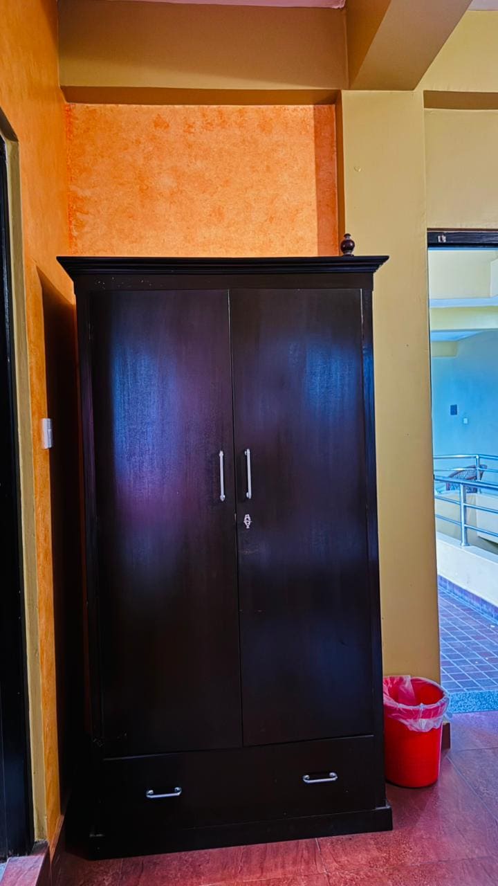 Cozy Lakeview Balcony Room — photo