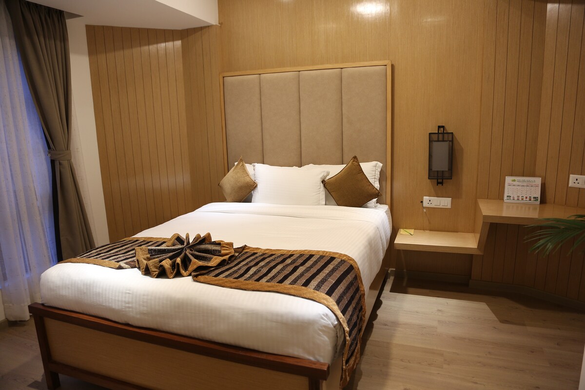 Cozy furnished apartment at vibrant Assan Street. — photo