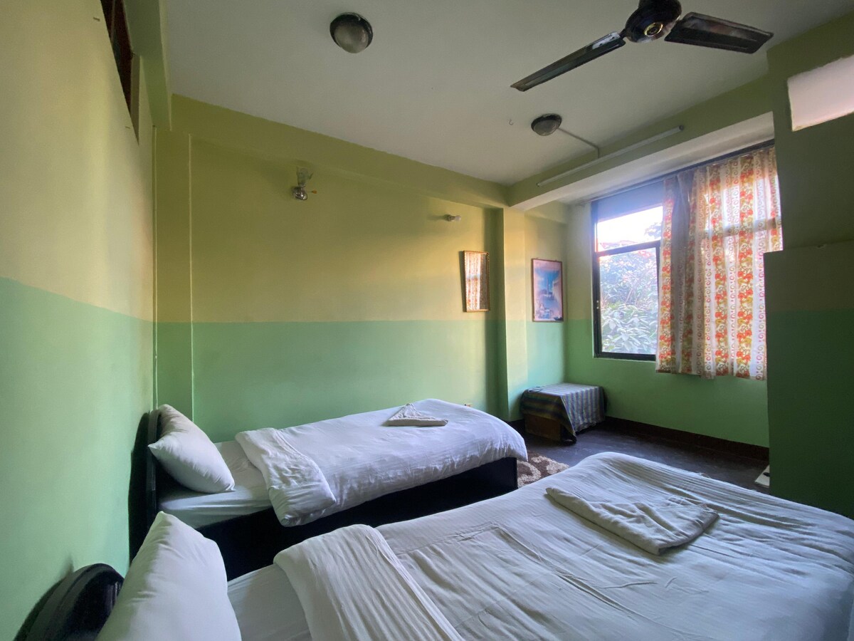 Three Peaks Inn — photo