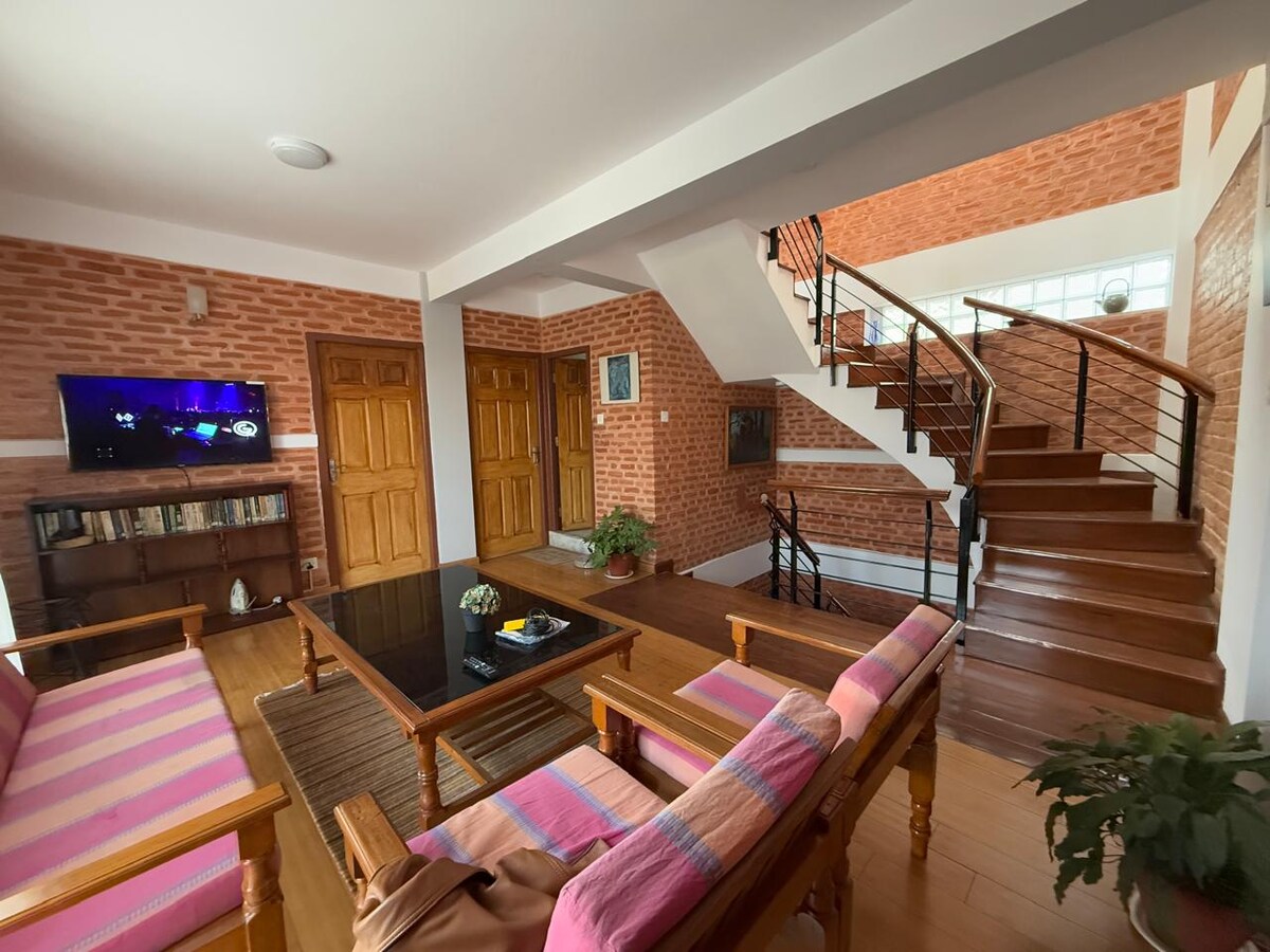 Quiet + Private + Self Kitchen + Affordable Stay