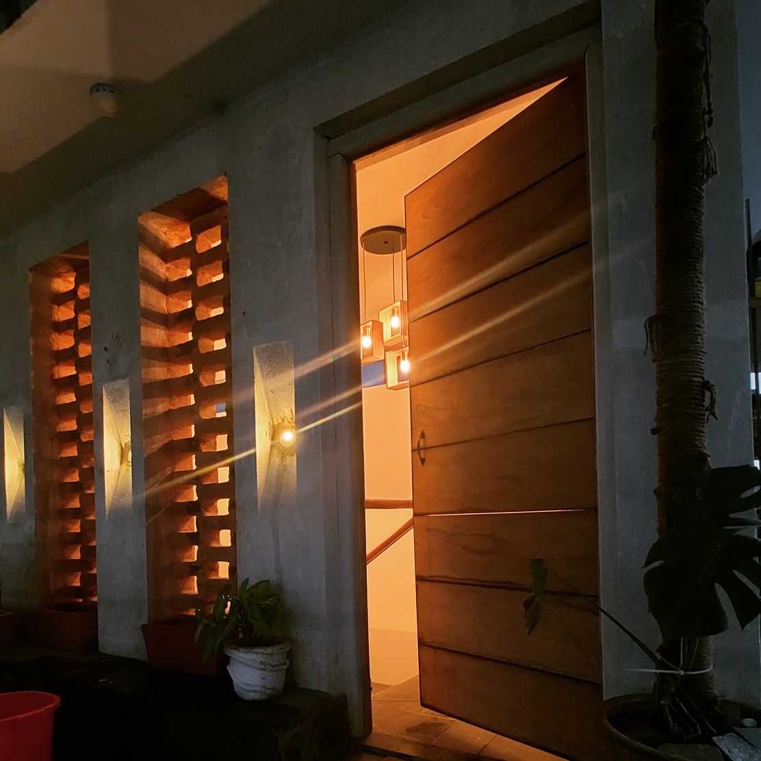 Airport view stay — photo