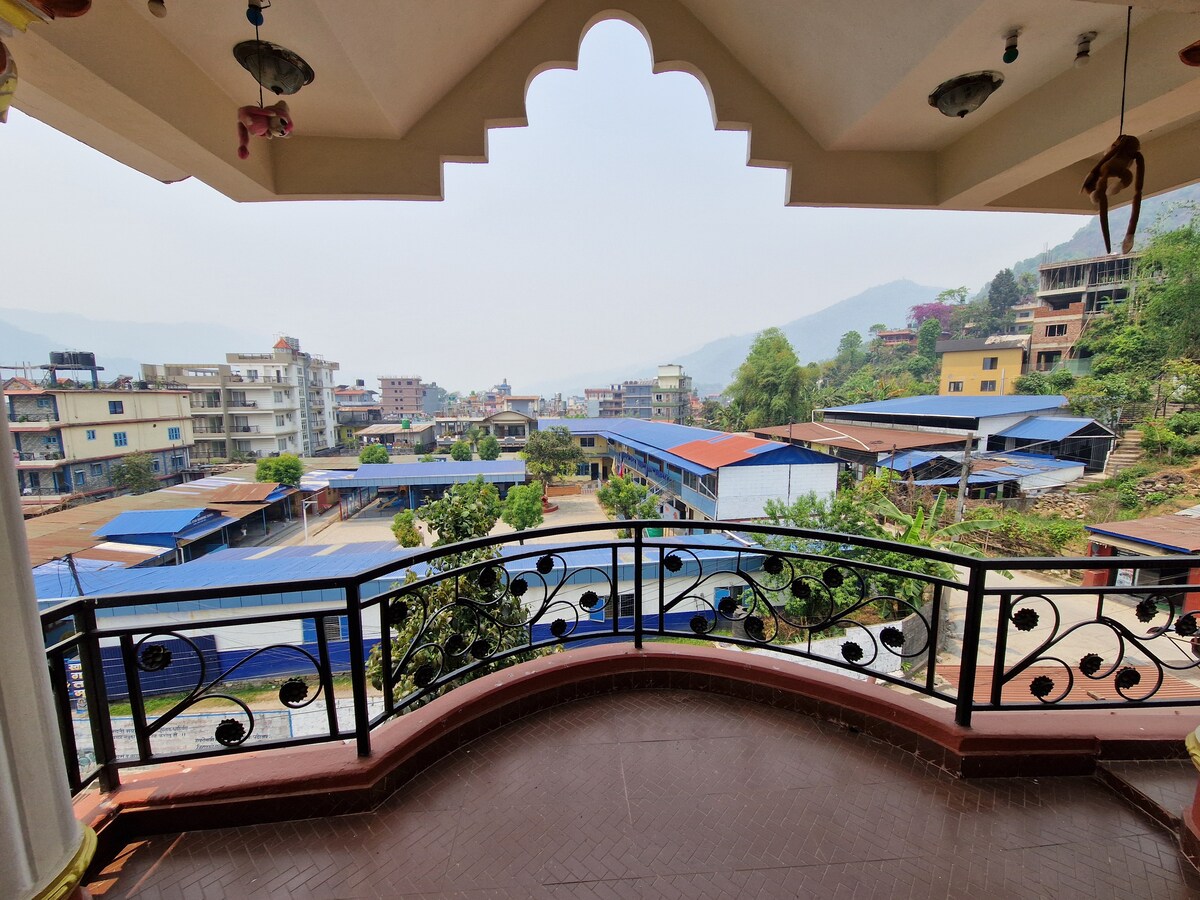 Rooftop Flat in Lakeside — photo