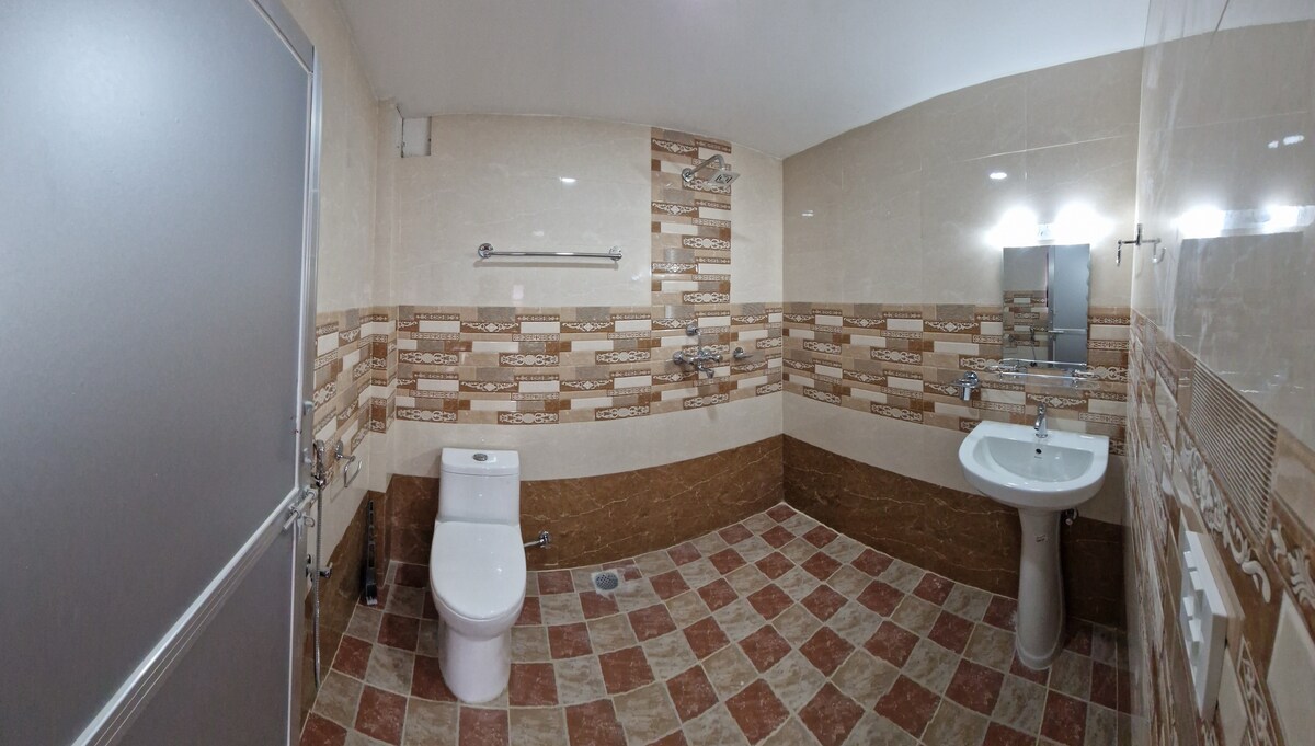 Rooftop Flat in Lakeside — photo