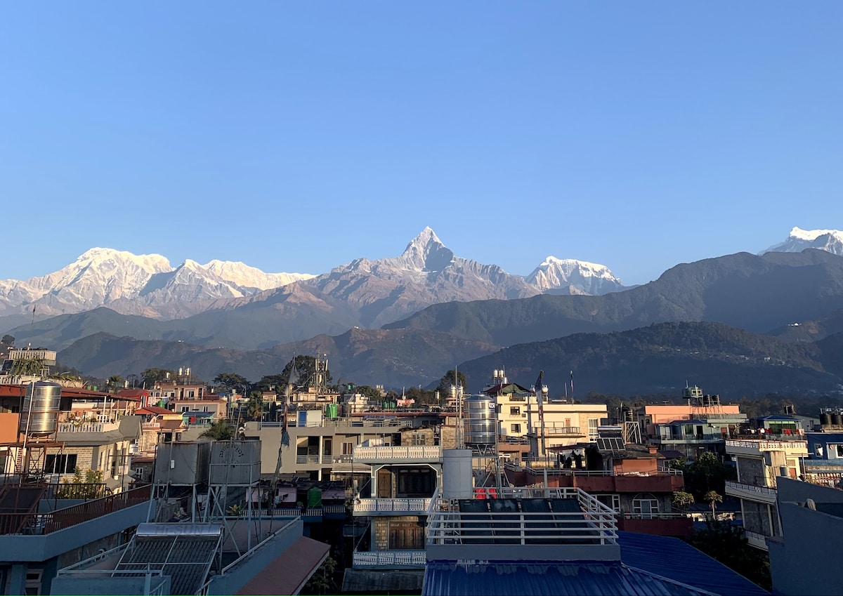 Mountara Top-Floor Room | Majestic Mountain View