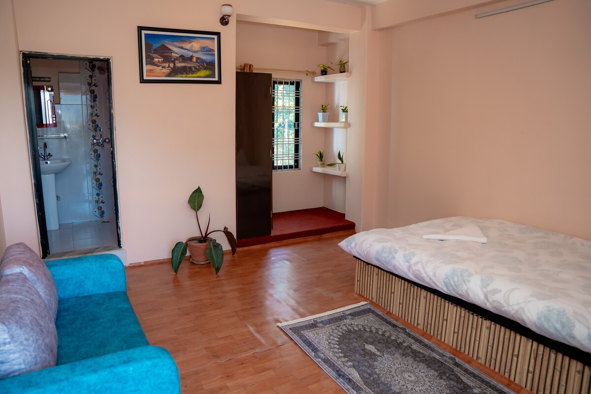 Peaceful Retreat (Free Yoga, Cafe, & Nature) — photo