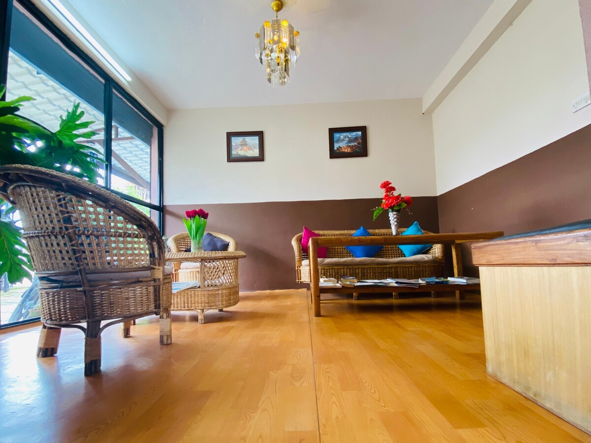 Hotel Himalayan Sunrise — photo