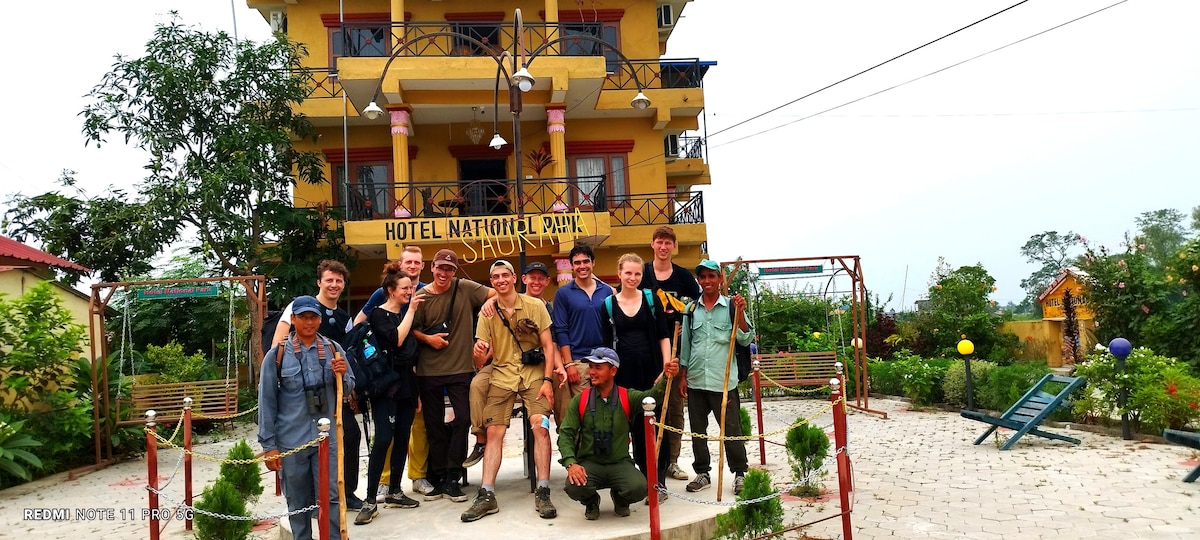 One single and One Double bedroom in Sauraha — photo