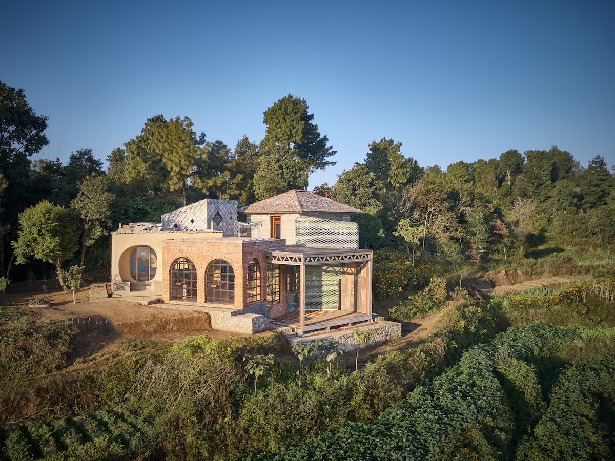 Community Lodge Nepal - Chhimeki Lodge — photo