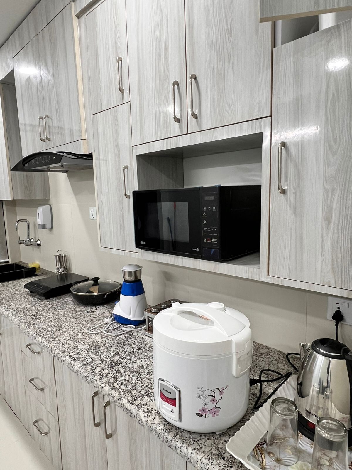 1Bhk centrally located Apartment — photo