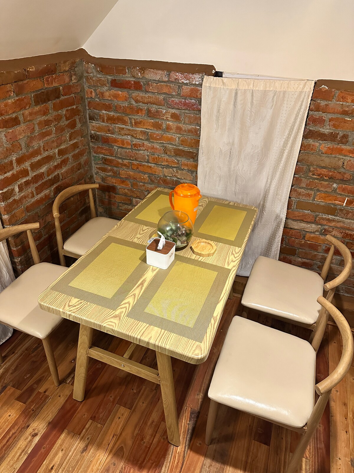 Affordable mini house for couple or group of four! — photo