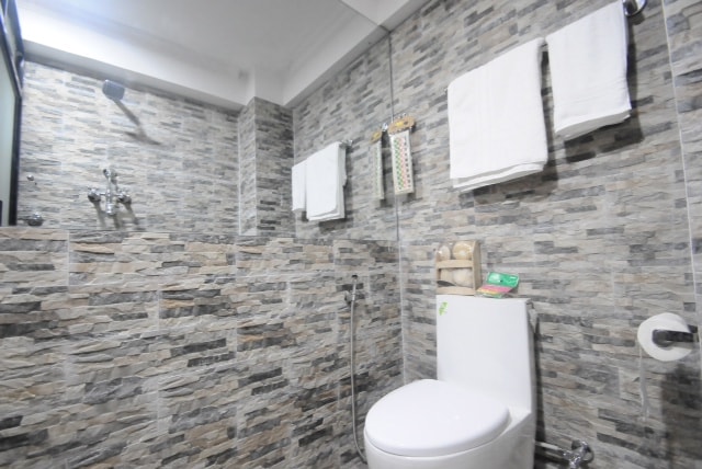 Spacious Room w/ private wc and beautiful view — photo