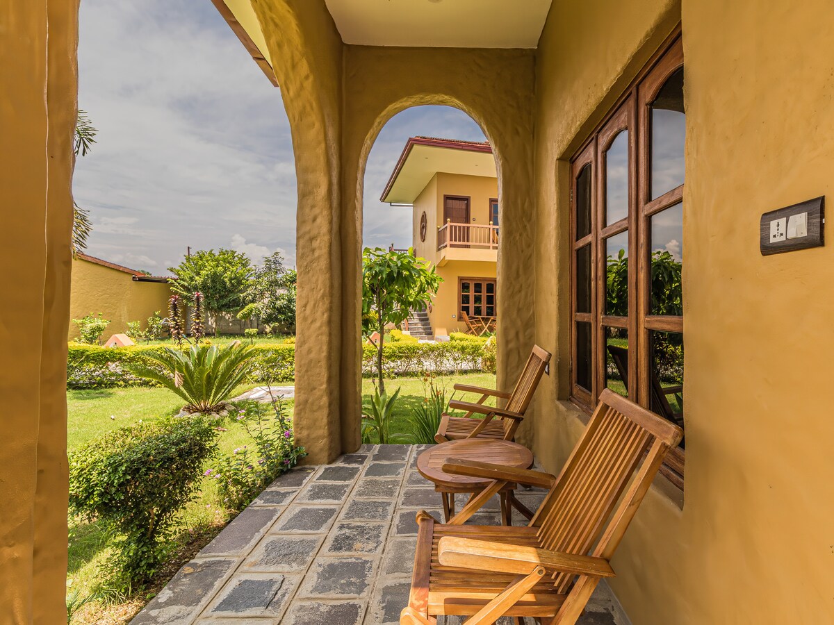 Rhino Cottage Chitawan — photo