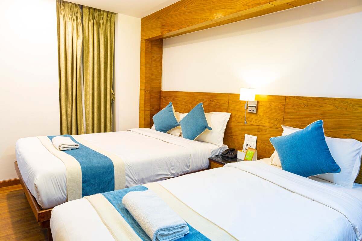 Adjoined Room for groups or Families — photo