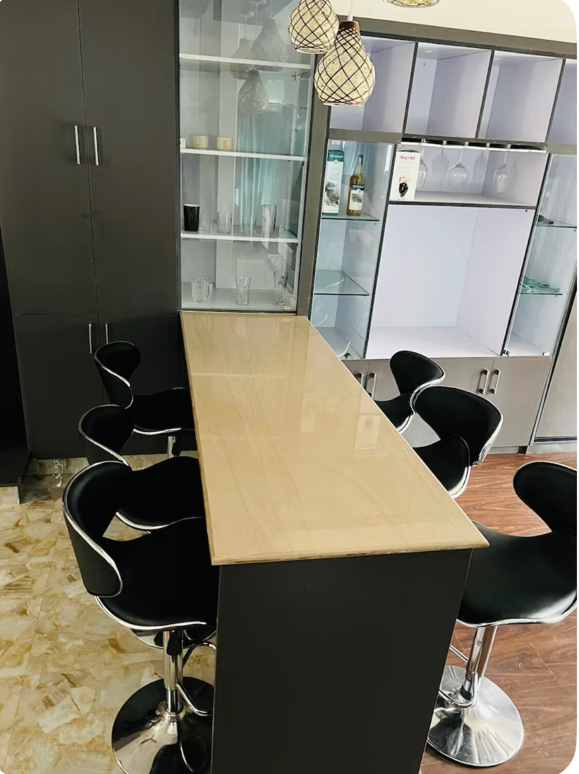 Cozy Modern Apartment in lakeside — photo