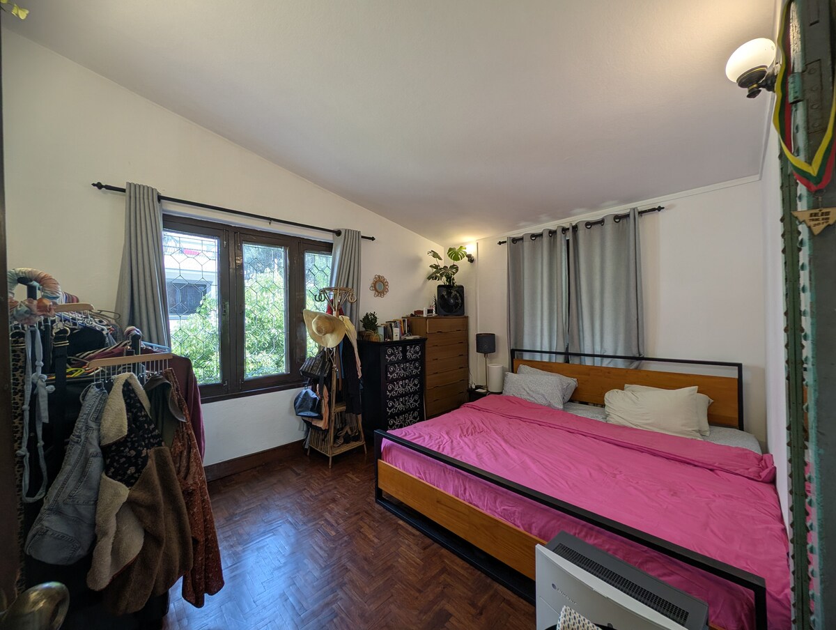 The Little Yellow House — photo