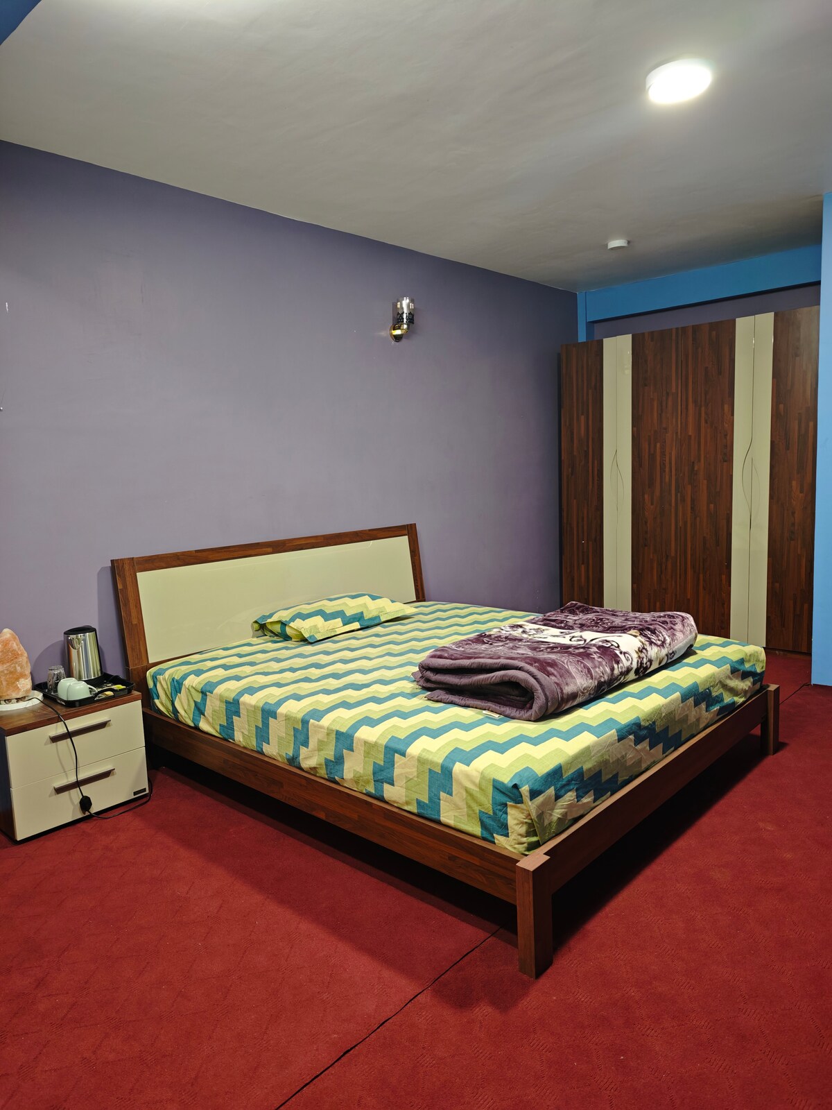 Charming Stay Near Everything,
Quiet Corner,