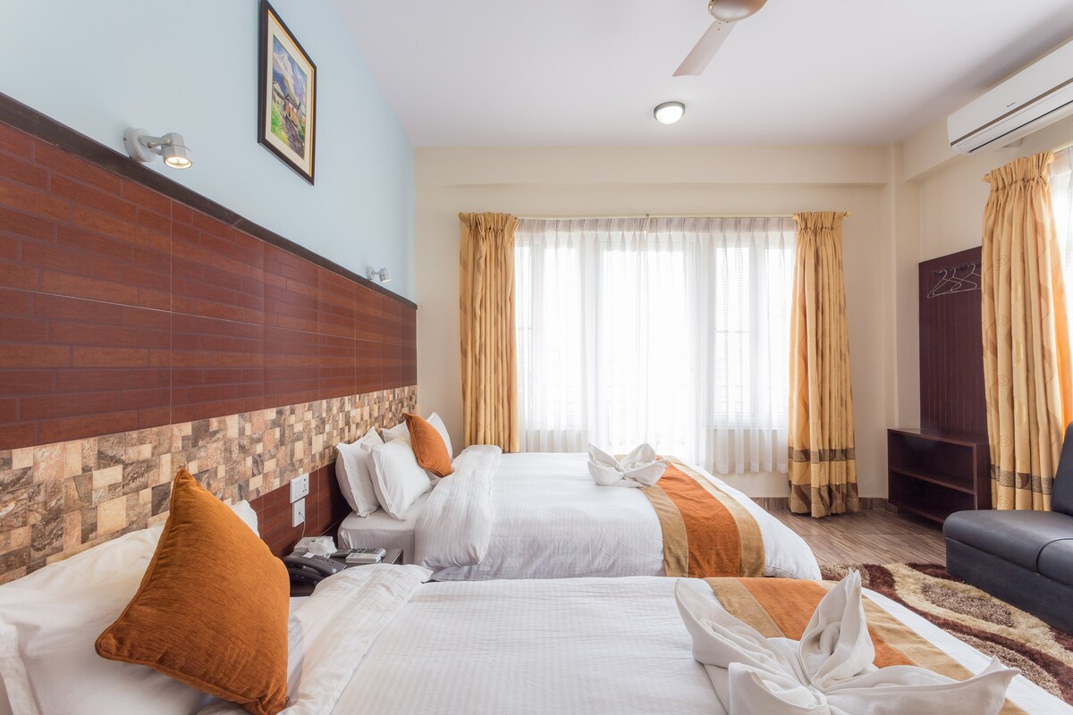 Standard room near Lakeside