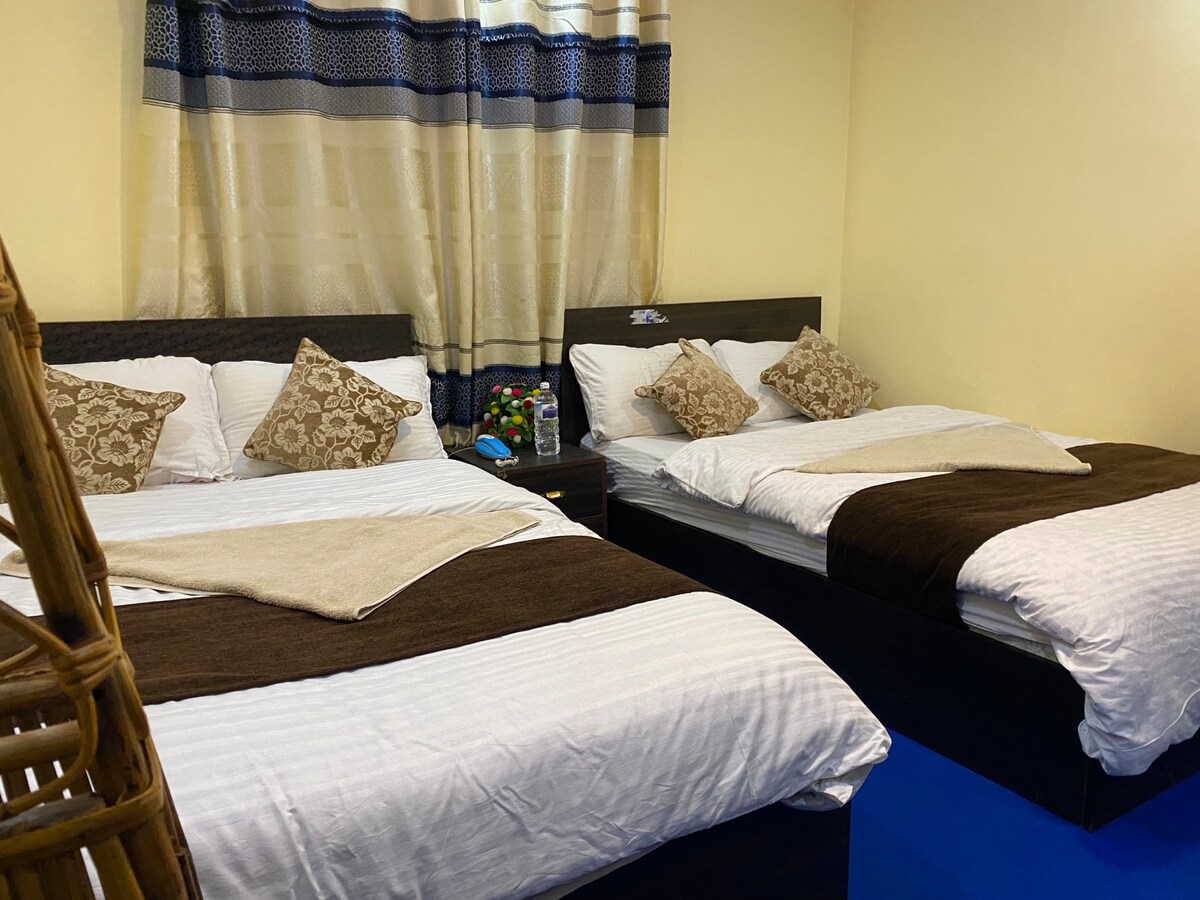 Superior Double Queen Bed Family Room — photo