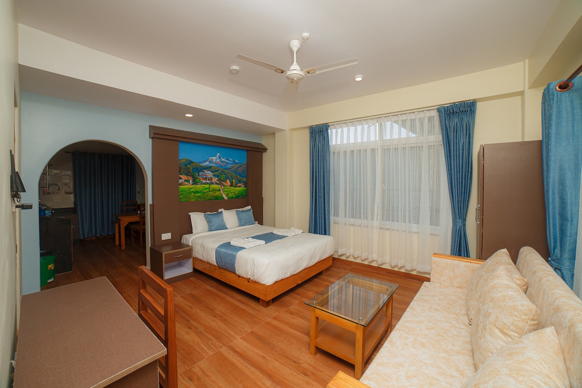 Lotus: Mountain view Apartment