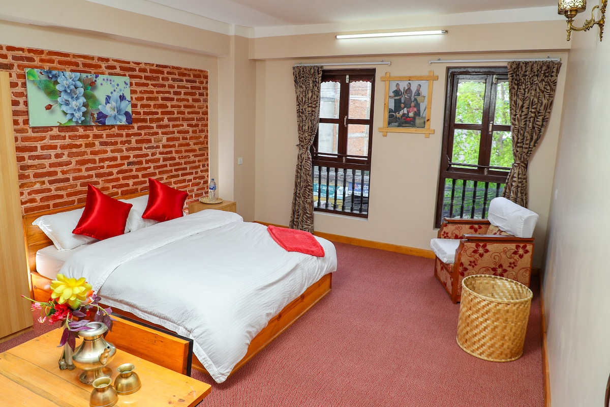 Studio Flat for Family of Two