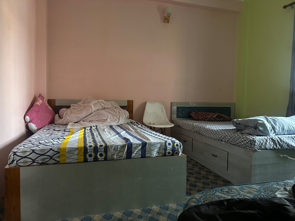 Home vibe, furnished room, kitchen, peaceful. — photo