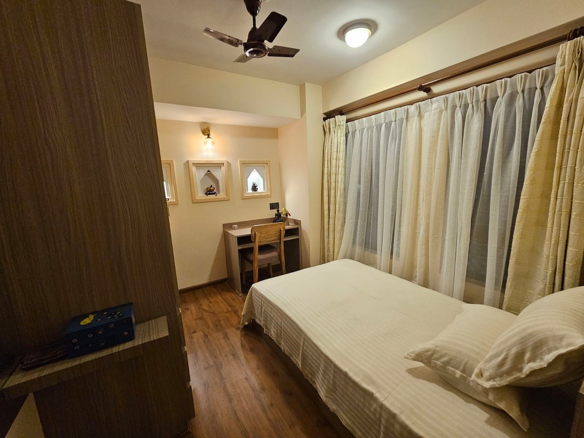 The Shakya Stay — photo