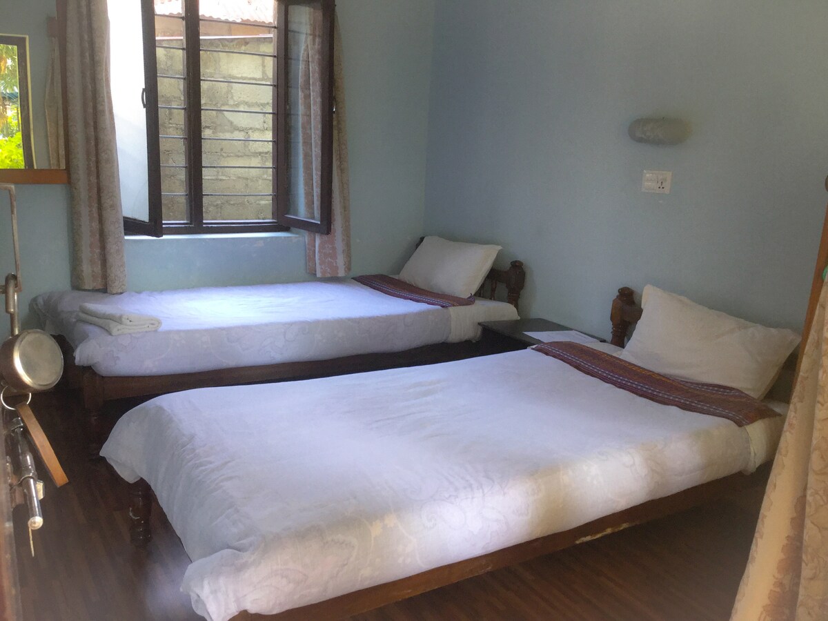 4) Yeti Guest House-ground floor-non ac — photo