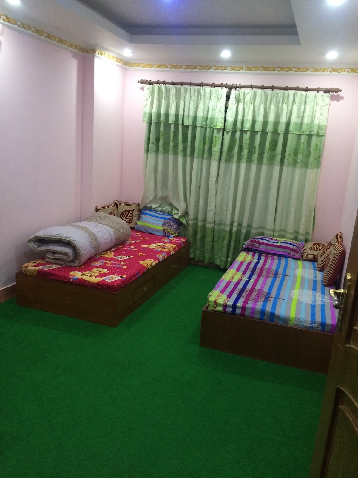 Home stay "bed room and breakfast "