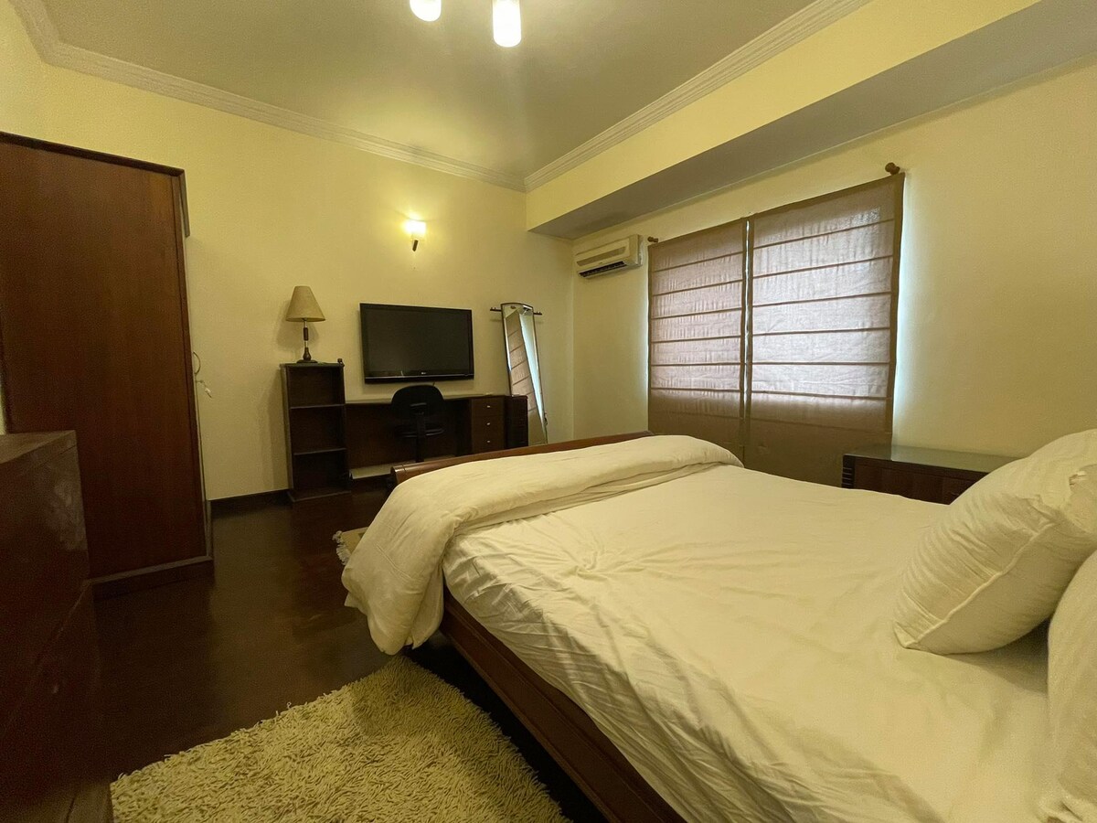 lovely 1 bedroom apartment at a great location — photo