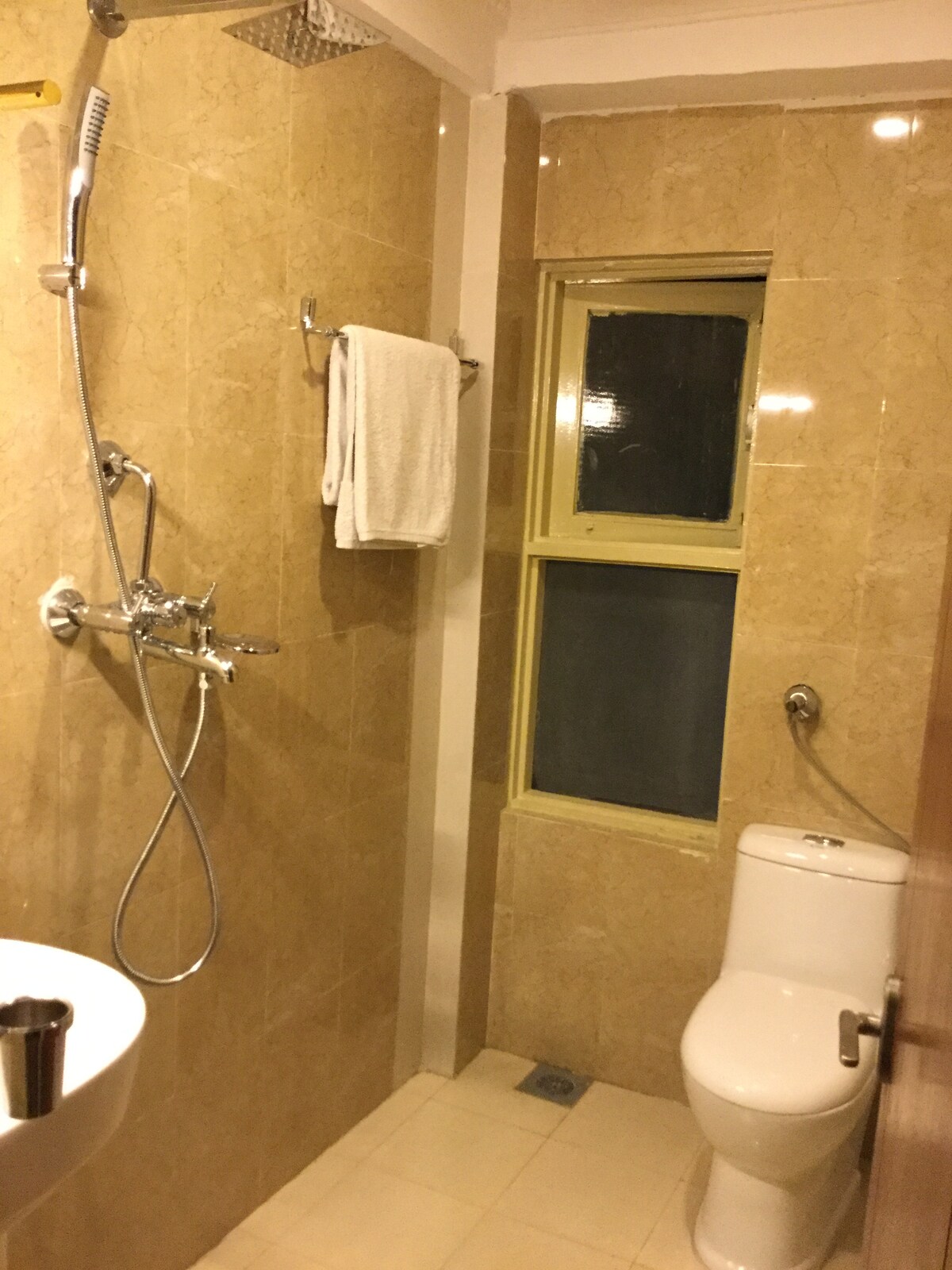 Trekkers Home Family Room — photo